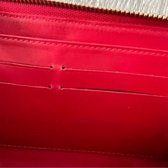Authenticated Used Louis Vuitton Zippy Wallet  Monogram Vernis Pomme d'Amour Red - Picture 11 of 16